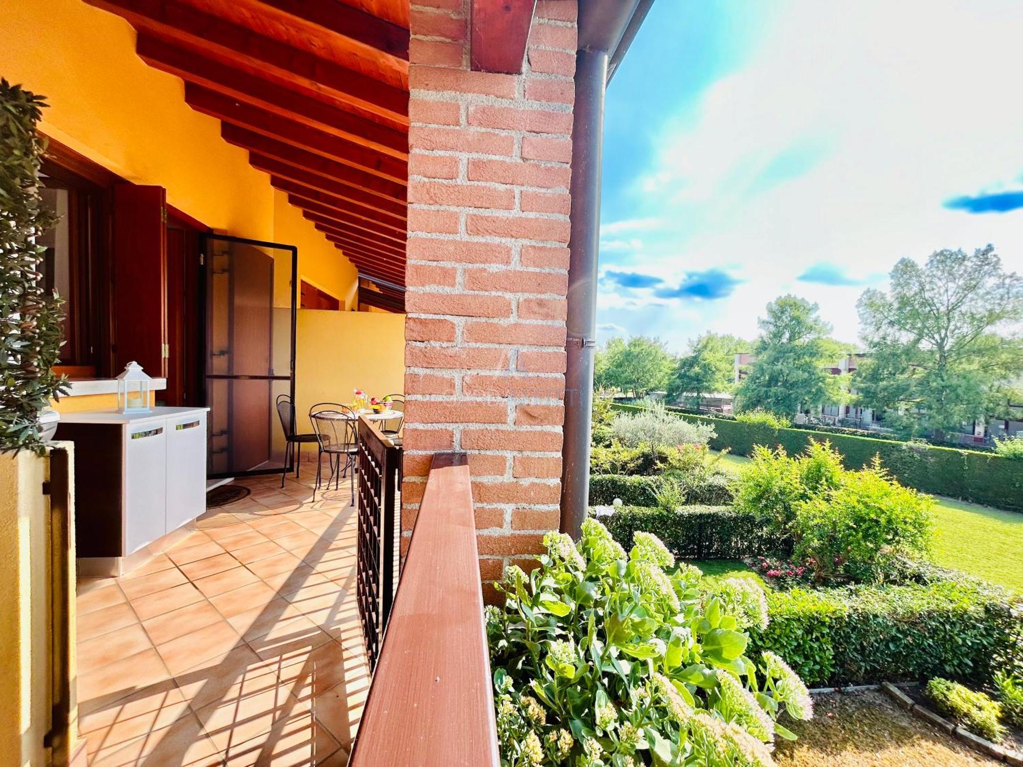 Artemide Apartment - A Soli 150M Dal Lago Di Garda Sirmione Exterior foto