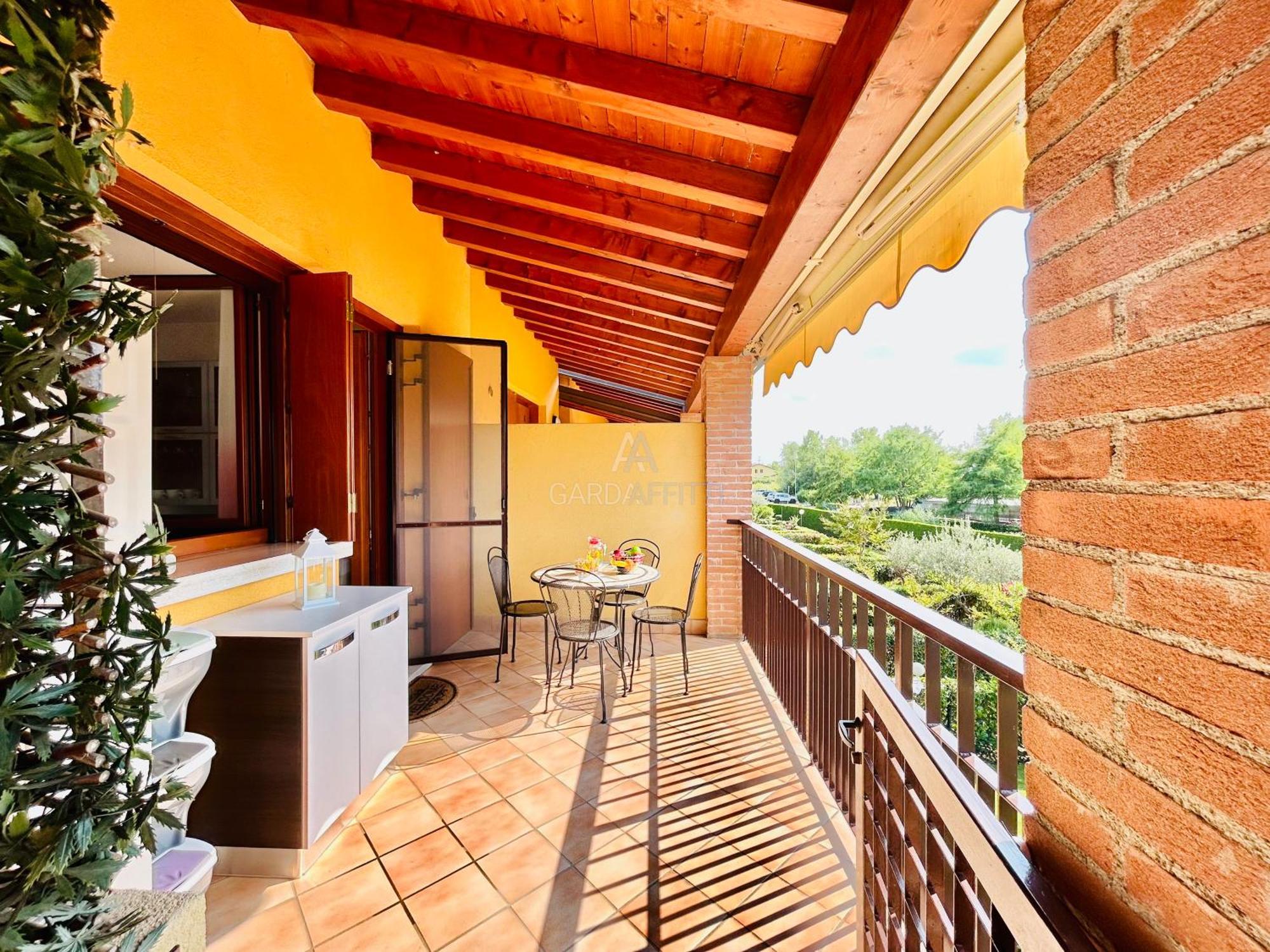 Artemide Apartment - A Soli 150M Dal Lago Di Garda Sirmione Exterior foto