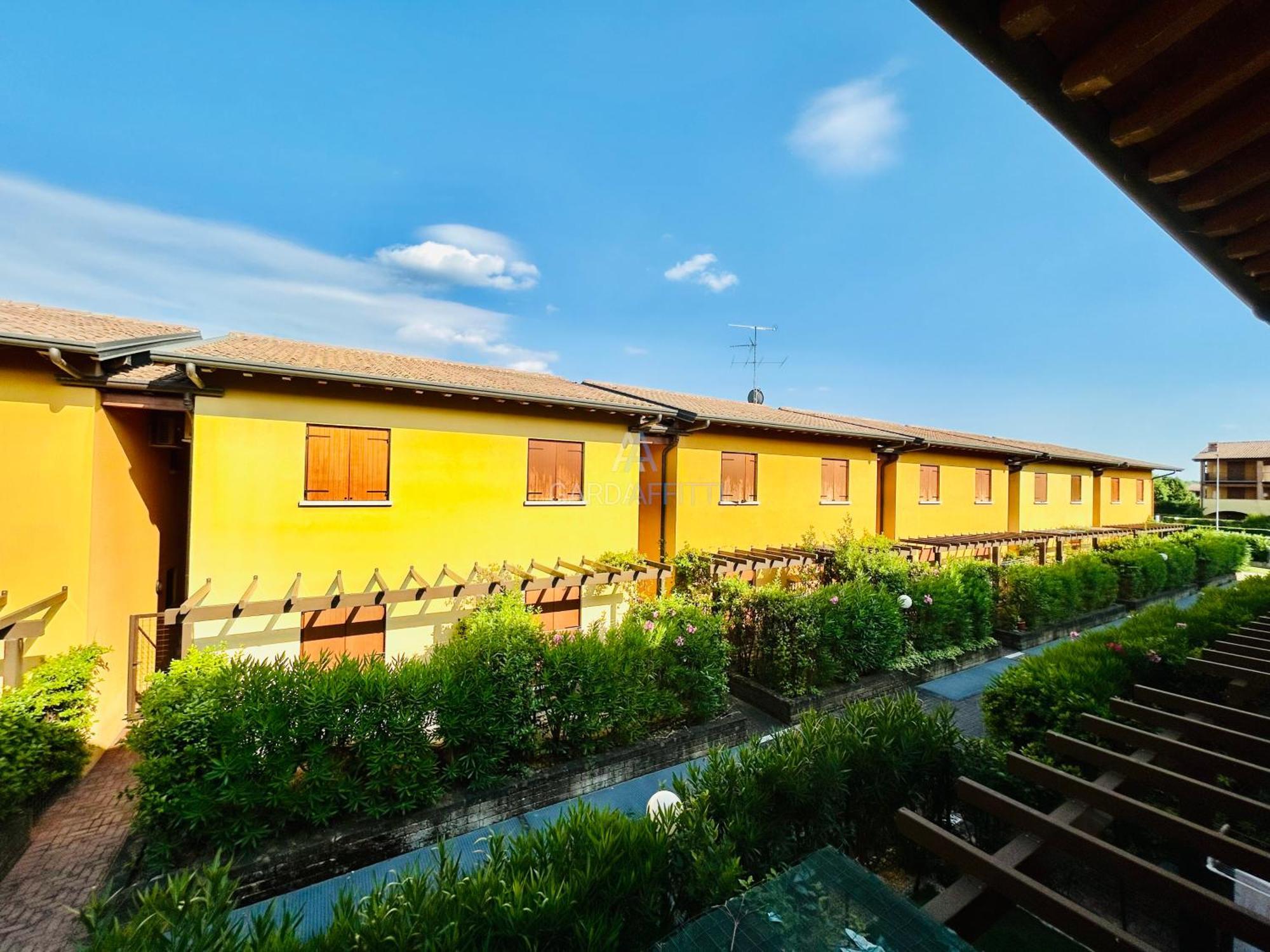 Artemide Apartment - A Soli 150M Dal Lago Di Garda Sirmione Exterior foto